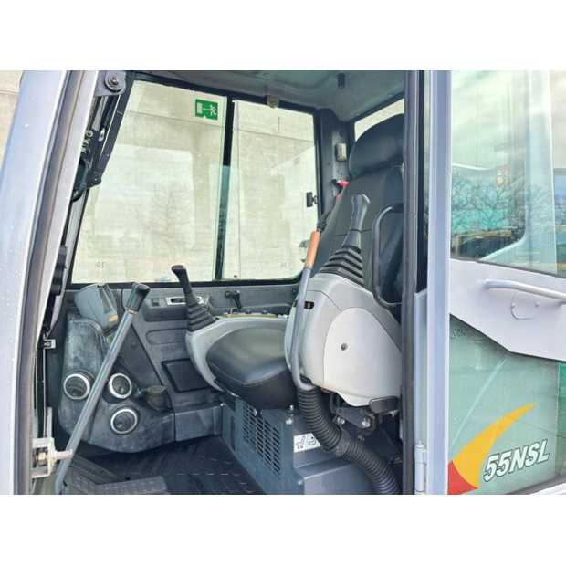 2017 اي اتش اي 55NSL-44879051