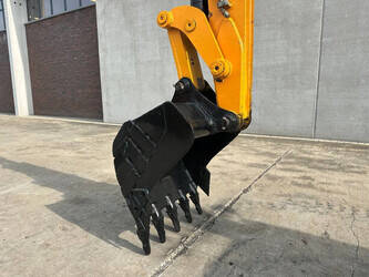 2009-jcb-8056-1403947-44879137