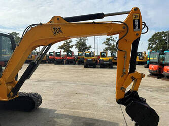 2009-jcb-8056-1403947-44879141