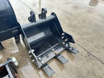 2025-vicsec-vc13-r-1403949-44879215