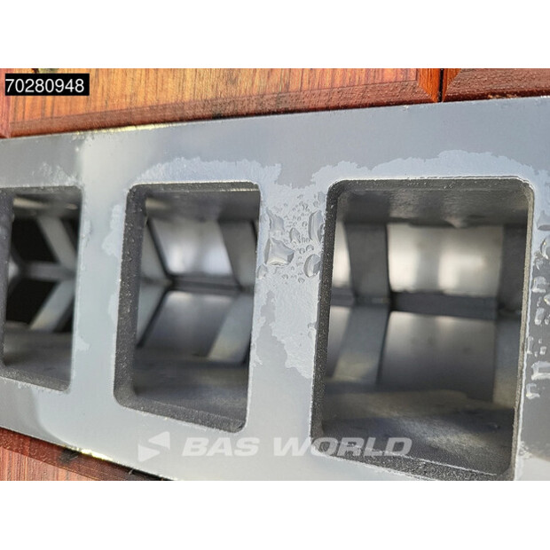 2025 فولفو FM500-44879253