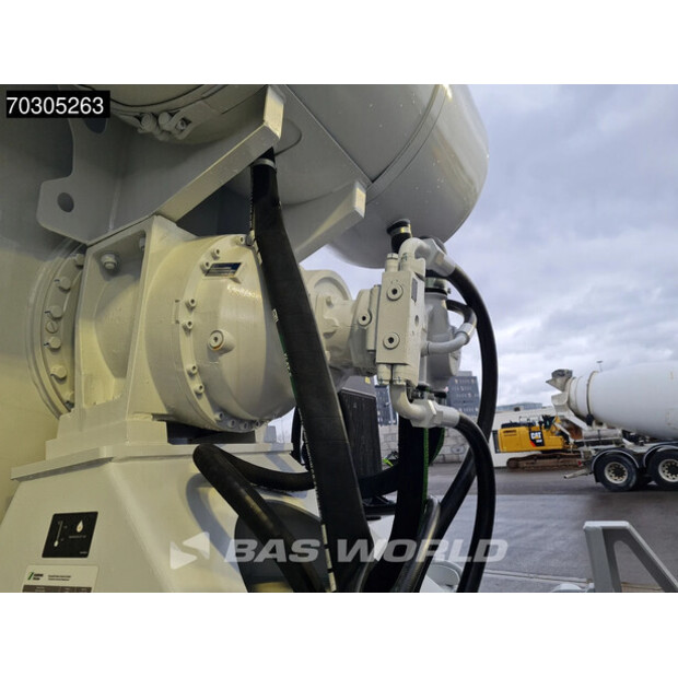 2025 مرسيدس بنز Arocs 4142-44879370