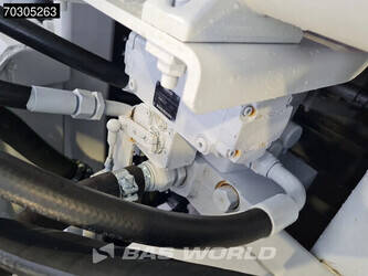 2025-mercedes-benz-arocs-4142-1403821-44879371