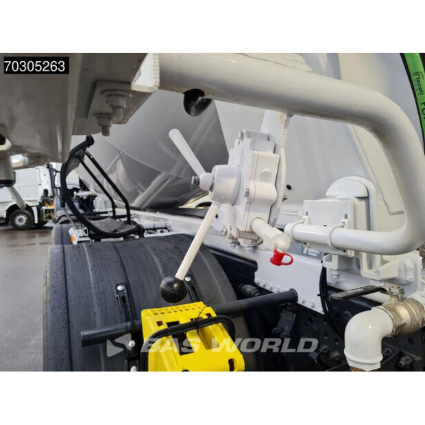 2025 مرسيدس بنز Arocs 4142-44879372