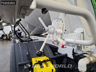 2025-mercedes-benz-arocs-4142-1403821-44879372