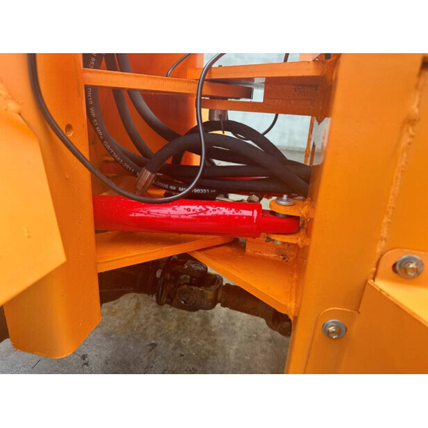 2025 ماك برو MP-L904-44879401