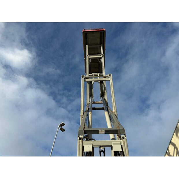 2009 SkyJack SJ-8841E-44879445