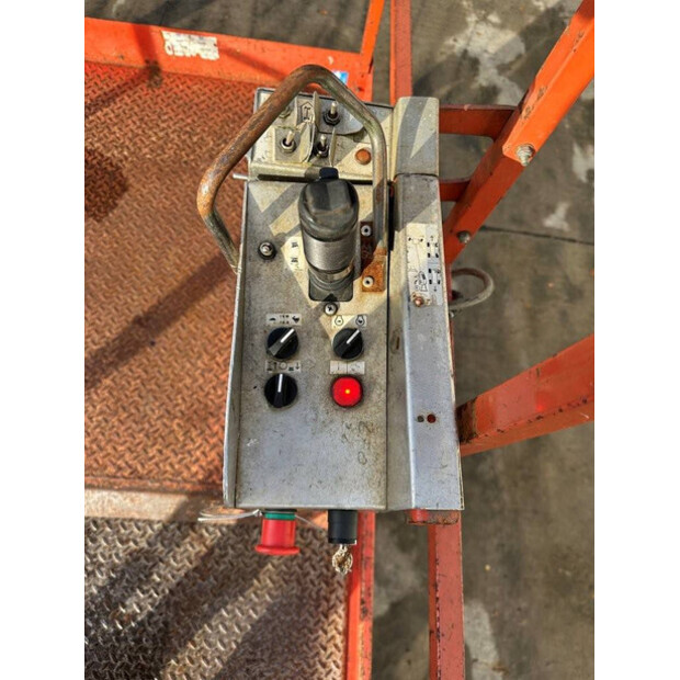 2009 SkyJack SJ-8841E-44879452