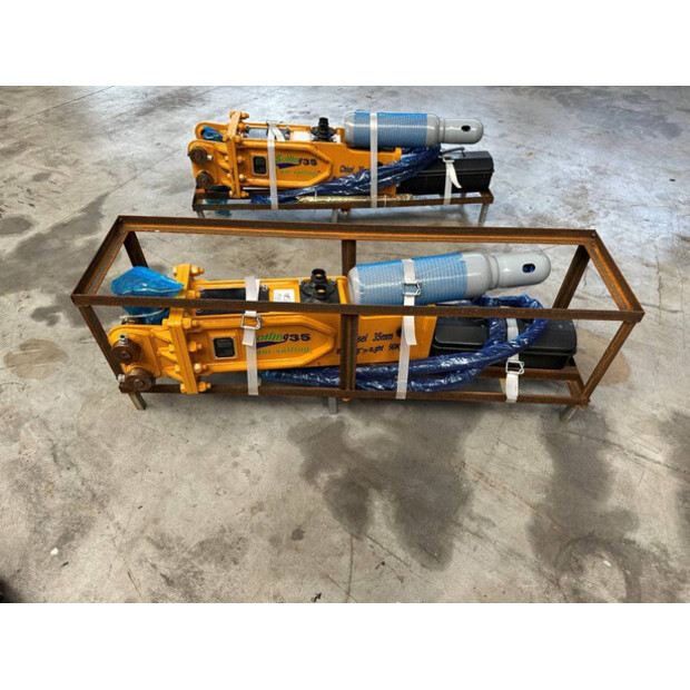 2025 Sailing 35-44879687