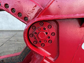 labounty-msd100-44879750