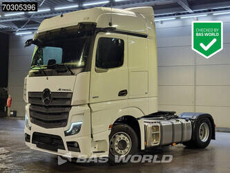 صورة ل رؤوس شاحنات 2024 مرسيدس بنز ACTROS 1851
