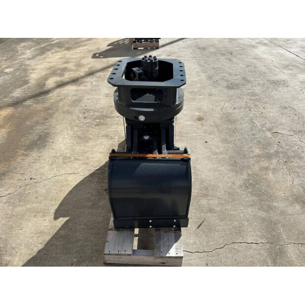 2024 MUSTANG GRP150CH-44879793