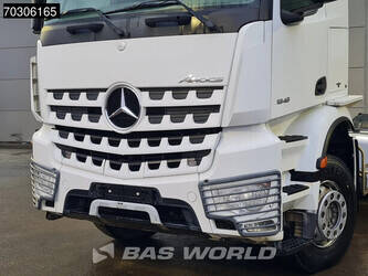 2015-mercedes-benz-arocs-1848-44879923