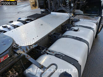 2011-volvo-fh-460-1403976-44879977