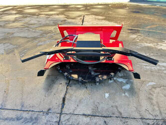 2025-giyi-gy-x-dm43-cover-image