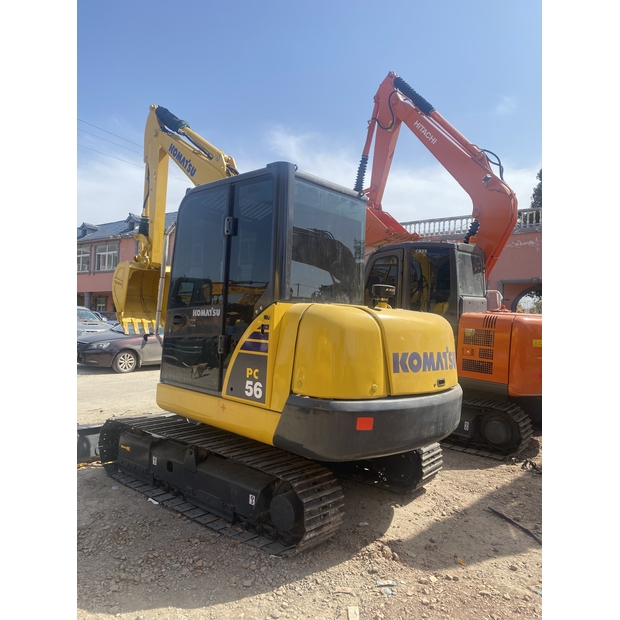 2023 Komatsu PC56-44880251