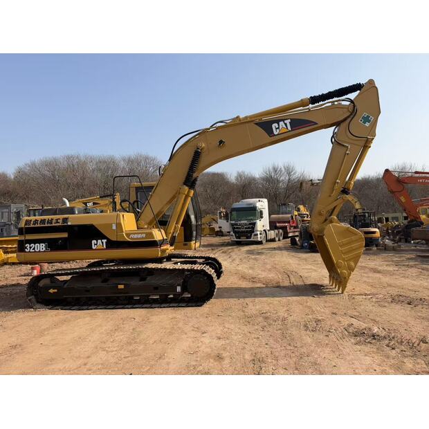 2017 كاتربيلر 320BL-44880508