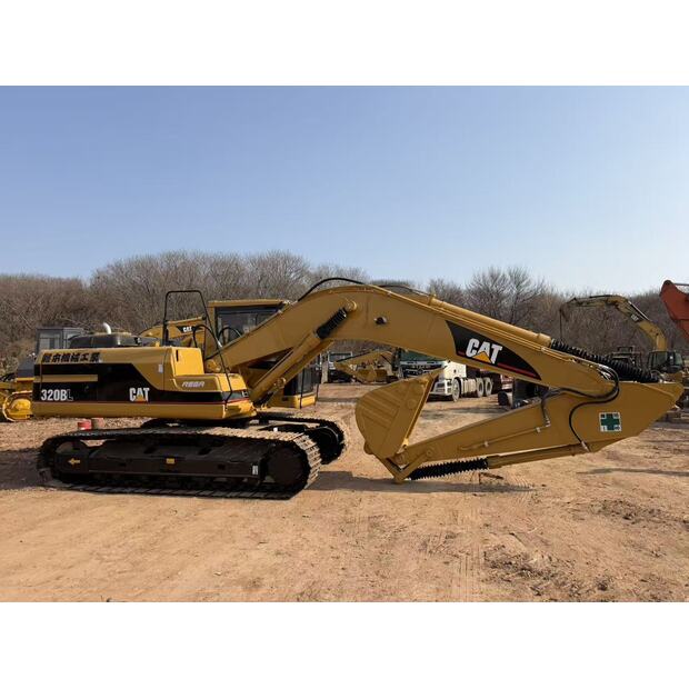 2017 كاتربيلر 320BL-44880514