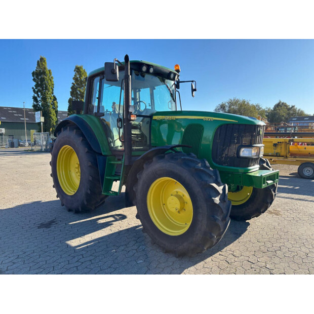 2002 جون دير 6820-44880615