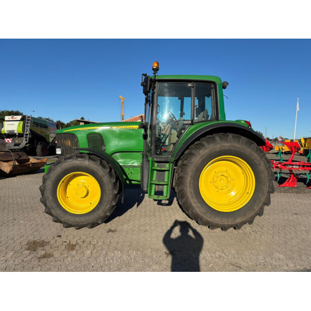 2002 جون دير 6820-44880624