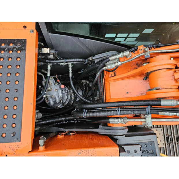 2012 Hitachi ZX210LCN-3-44880638