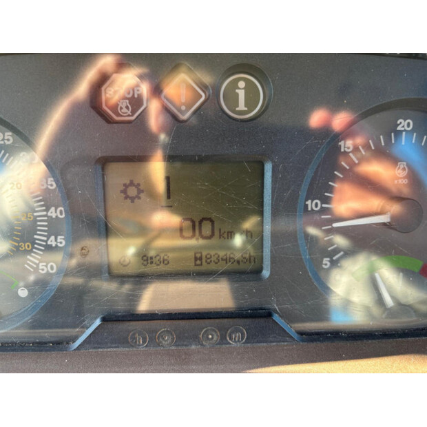 2002 جون دير 6820-44880640