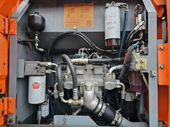 2012-hitachi-zx210lcn-3-1403999-44880642