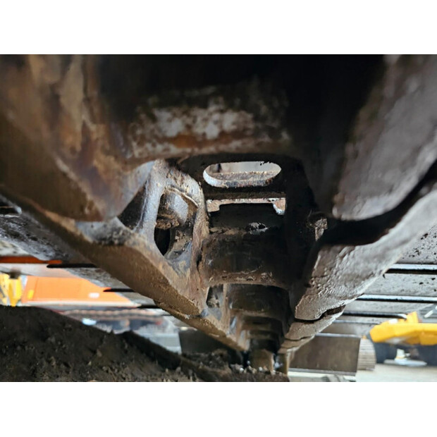 2012 Hitachi ZX210LCN-3-44880653