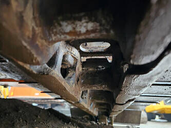 2012-hitachi-zx210lcn-3-1403999-44880653