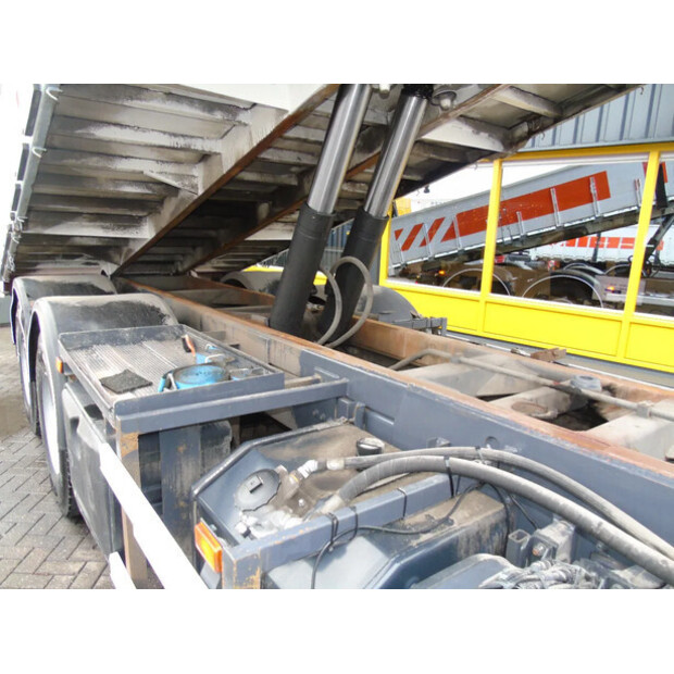 2013 سكانيا P400-44880893