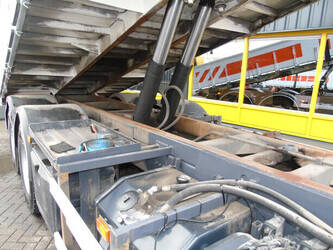 2013-scania-p400-1404006-44880893