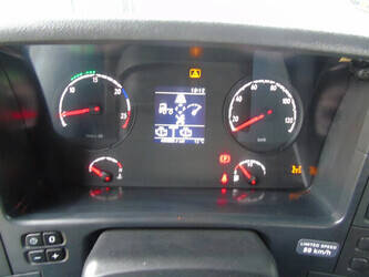 2013-scania-p400-1404006-44880914