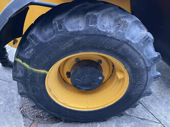 2015-jcb-531-70-1392418-44880936