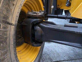 2015-jcb-531-70-1392418-44880943