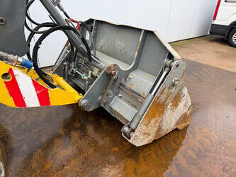 2018-wacker-neuson-kramer-8095-4-wheel-steering-bucket-forks-44881133