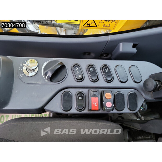 2022 Komatsu PC210LC-11E0-44882156