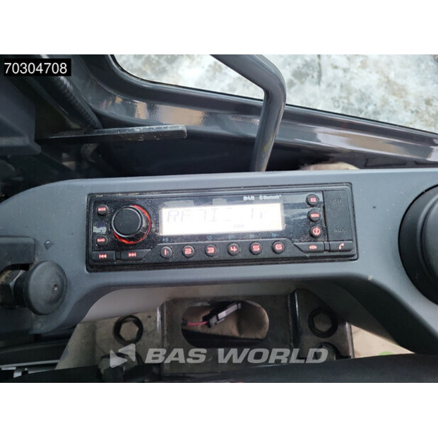 2022 Komatsu PC210LC-11E0-44882157