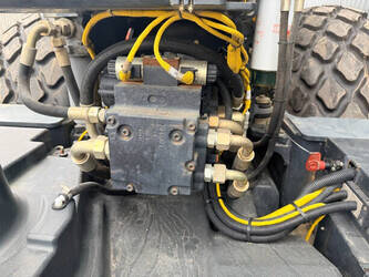 2007-bomag-bw211d-4-1404081-44883446