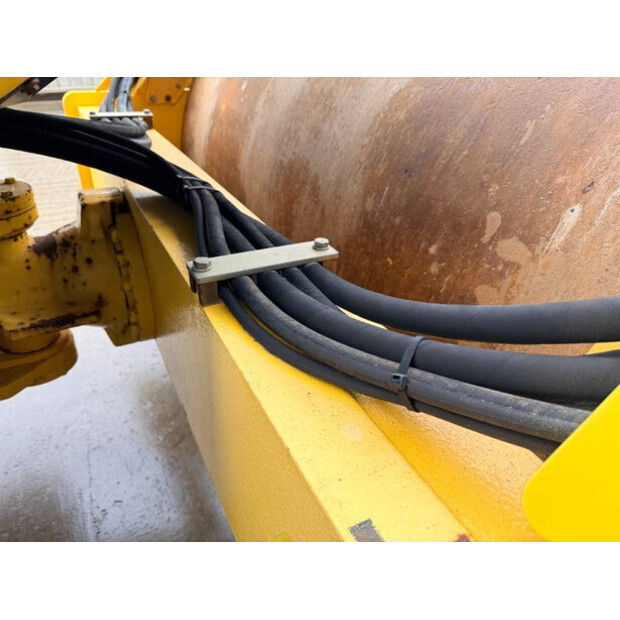 2007 BOMAG BW211D-4-44883451