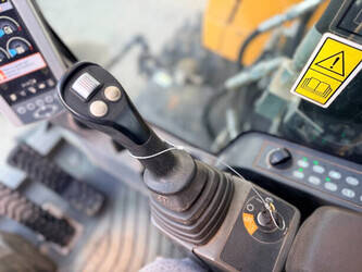 2015-caterpillar-m318f-1404088-44883764