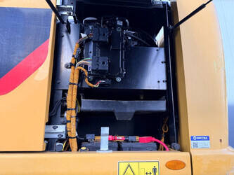 2015-caterpillar-m318f-1404088-44883780