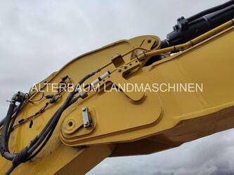 2023-caterpillar-352-1404153-44885588