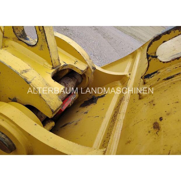 2023 كاتربيلر 352-44885717