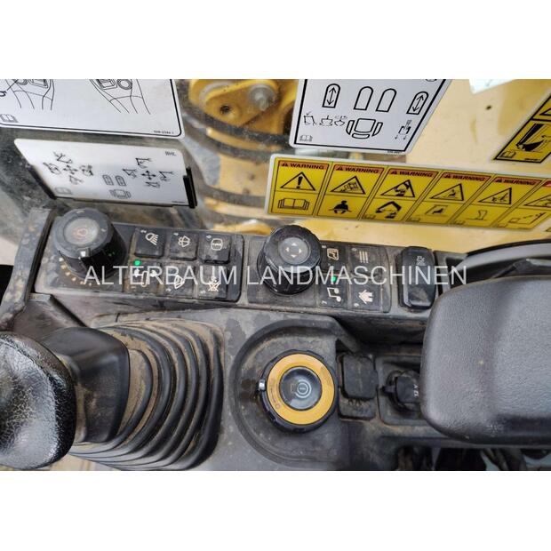 2023 كاتربيلر 352-44885729