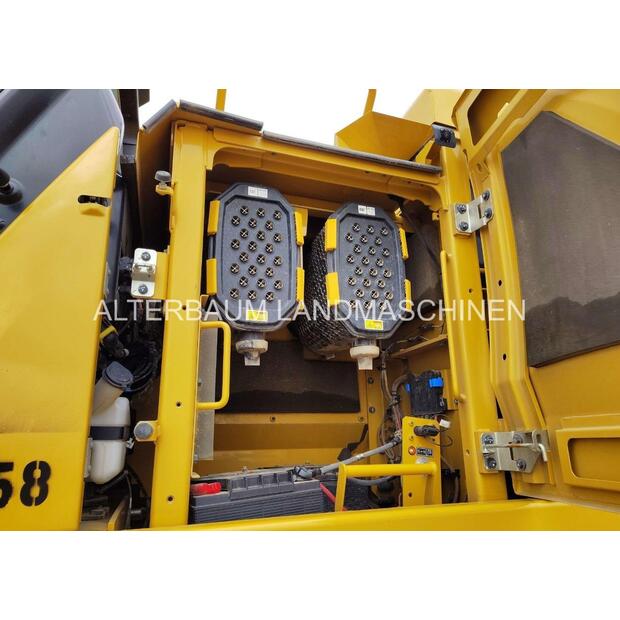 2023 كاتربيلر 352-44885932