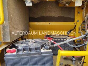 2023-caterpillar-352-1404153-44885933