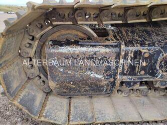 2023-caterpillar-352-1404153-44885935