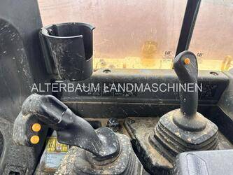 2024-caterpillar-d6-lgp-44886131