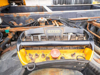 2009-scania-r400-1289980-44886384