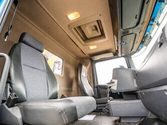 2009-scania-r400-1289980-44886388